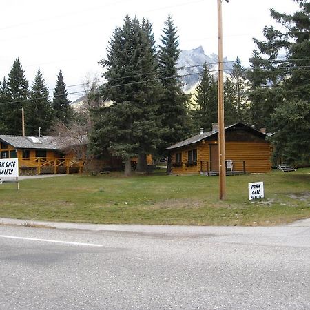 Park Gate Chalets Hotel Canmore Zewnętrze zdjęcie